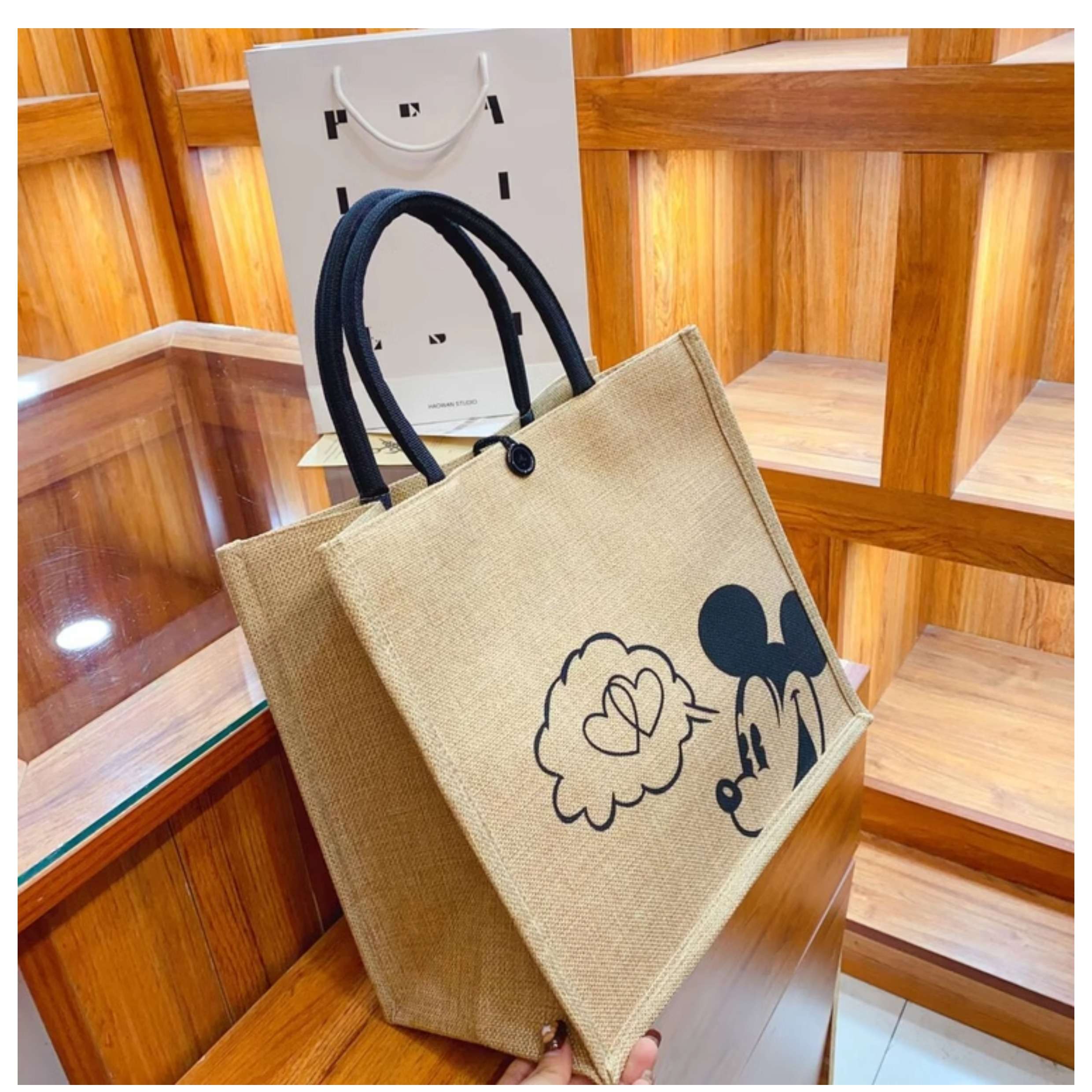 旅行バッグ 心くすぐるキャラクター柄トート