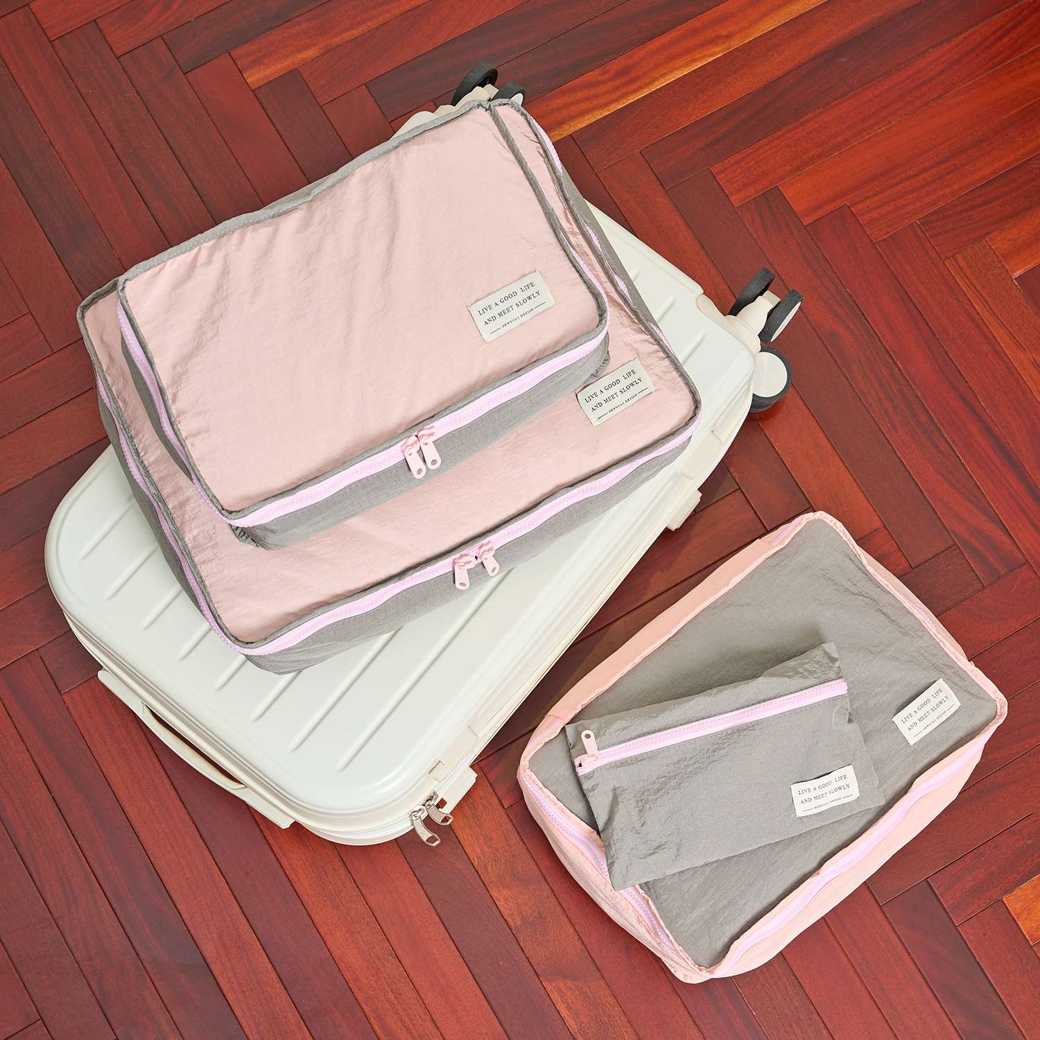 収納上手な旅行バッグ整理ポーチセット