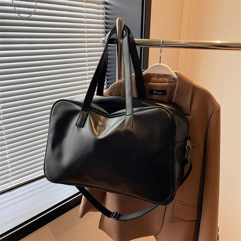 旅行バッグ 上品な旅のお供 シンプル洗練ボストン