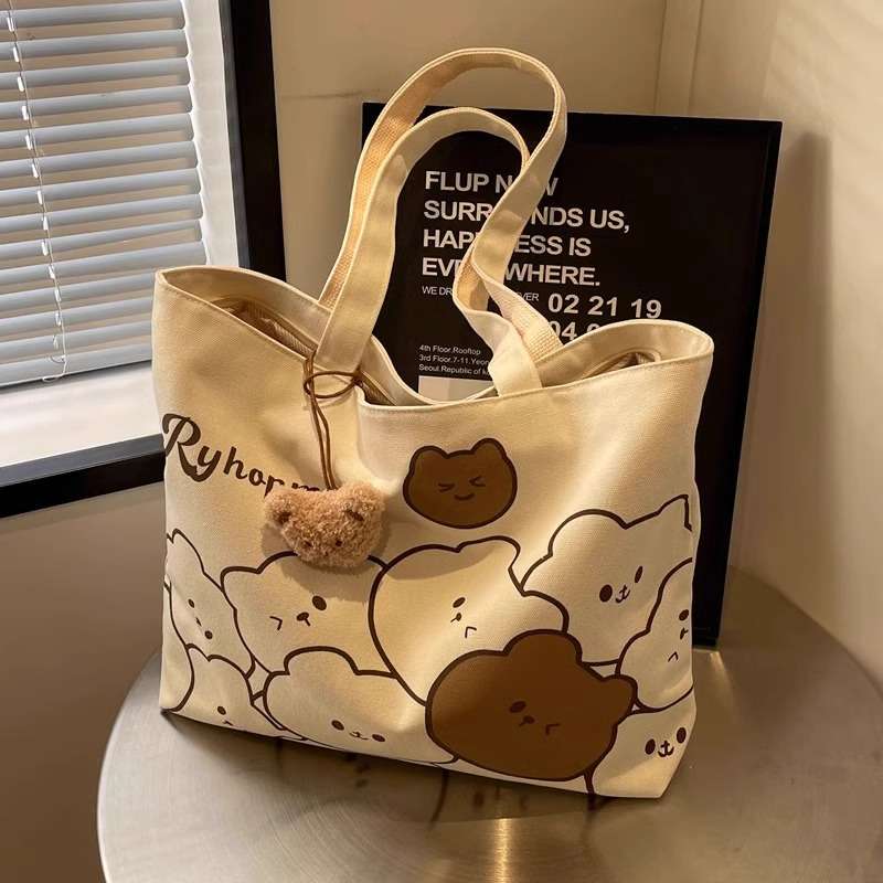 旅行バッグ くまさんモチーフのトートバッグ