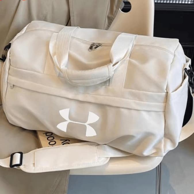 旅行バッグ スポーティーな多機能ボストンバッグ