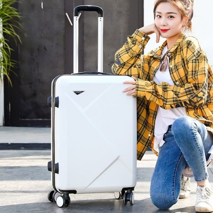 旅行バッグ 立体模様四輪キャリーケーススタイリッシュ旅行バッグ