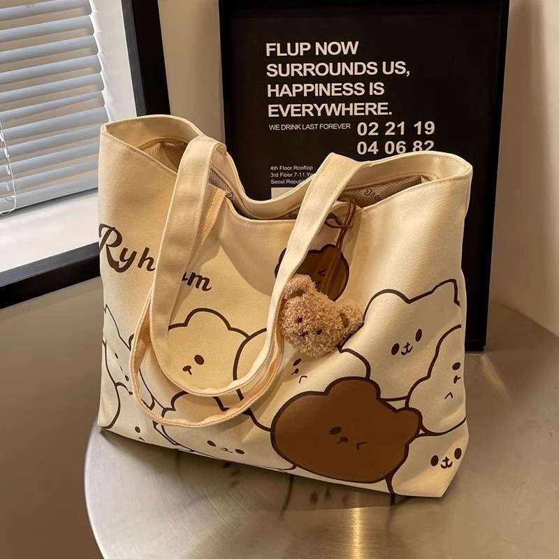 旅行バッグ くまさんモチーフのトートバッグ
