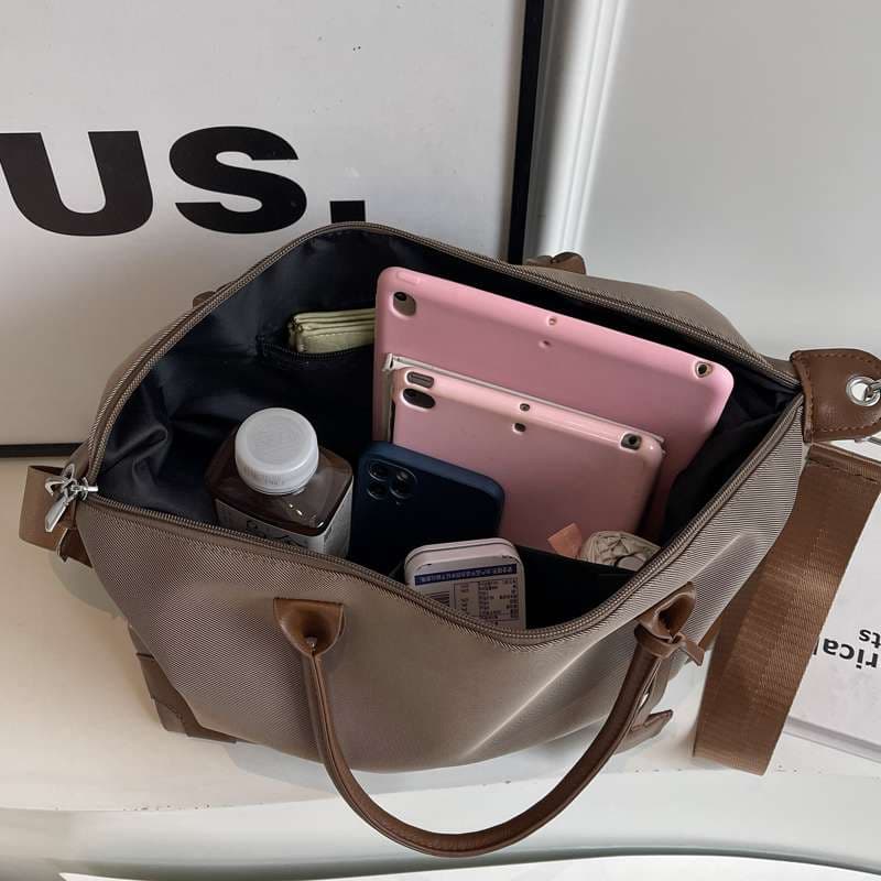 旅行バッグ 旅のお供 シンプル軽量トート