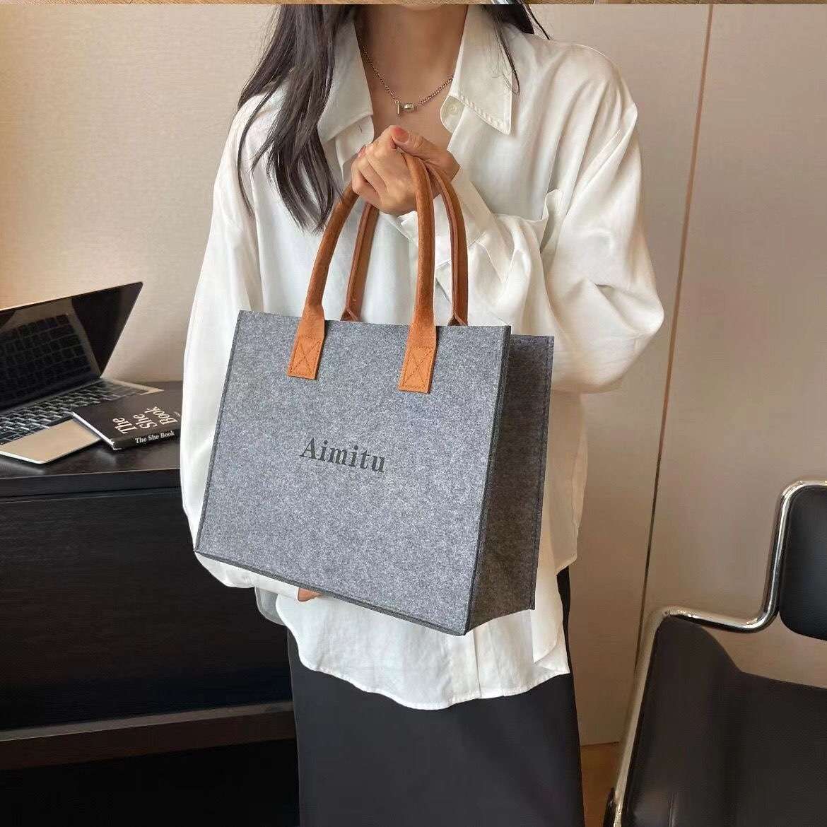 旅行バッグ 上品な大人の手提げバッグ