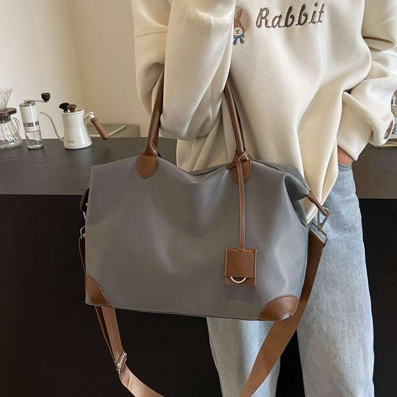 旅行バッグ 旅のお供 シンプル軽量トート