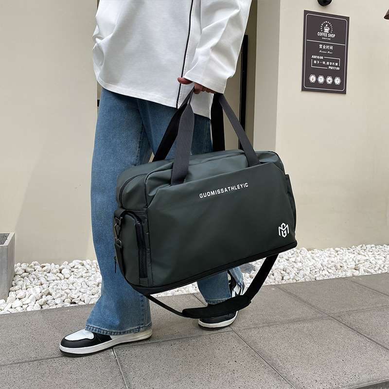 旅行バッグ 軽量スポーティボストン