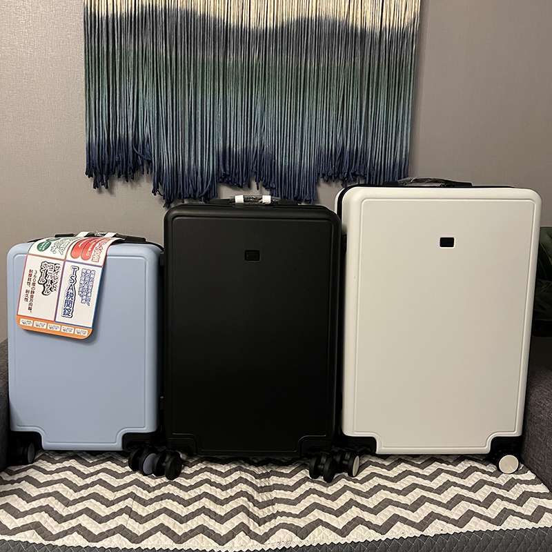 旅行バッグ  スマート機能搭載 軽量キャリーケース