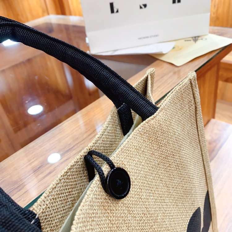 旅行バッグ 心くすぐるキャラクター柄トート