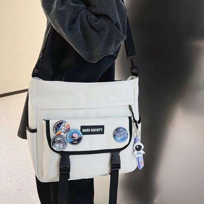 旅行バッグ 宇宙飛行士ワッペン付きメッセンジャーバッグ