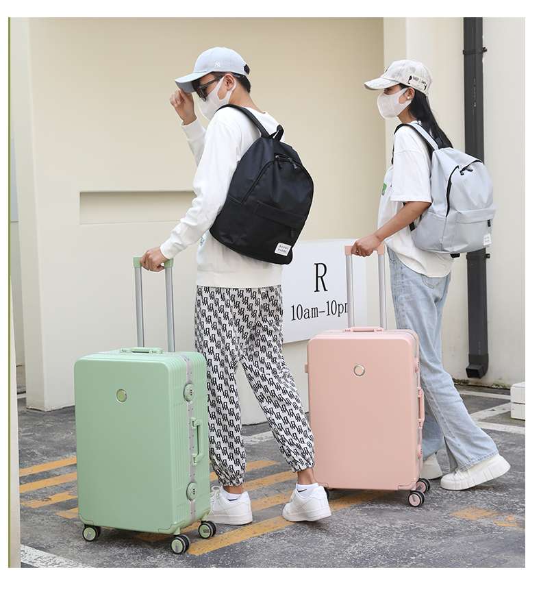 旅行バッグ 高級感漂う耐久性抜群のスーツケース
