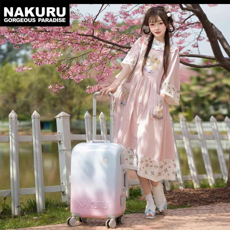 旅行バッグ 桜舞う旅路の伴侶