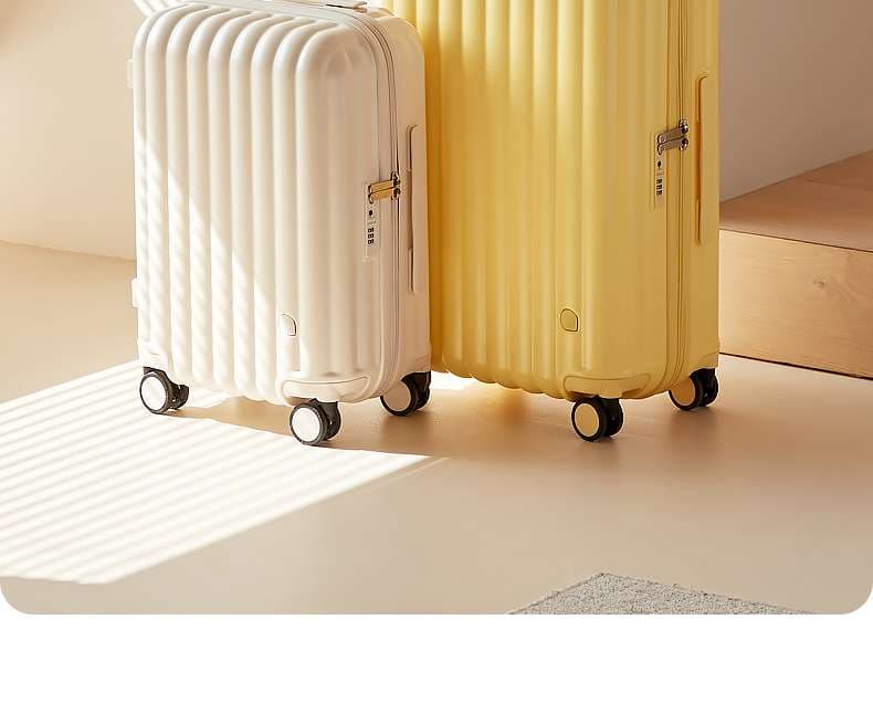旅行バッグ  スタイリッシュ軽量リブ付きキャリーケース