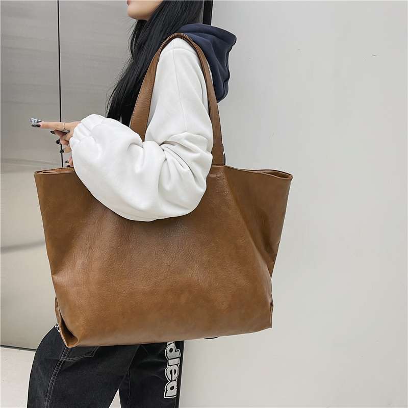 旅行バッグ 大容量トートバッグ シンプル軽量