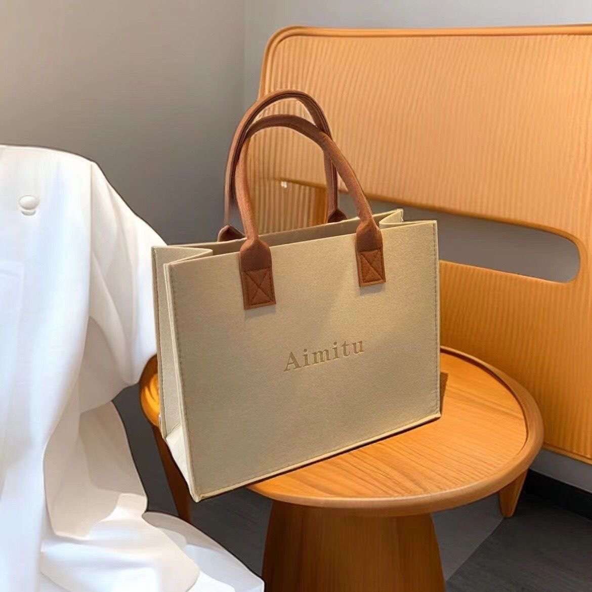 旅行バッグ 上品な大人の手提げバッグ