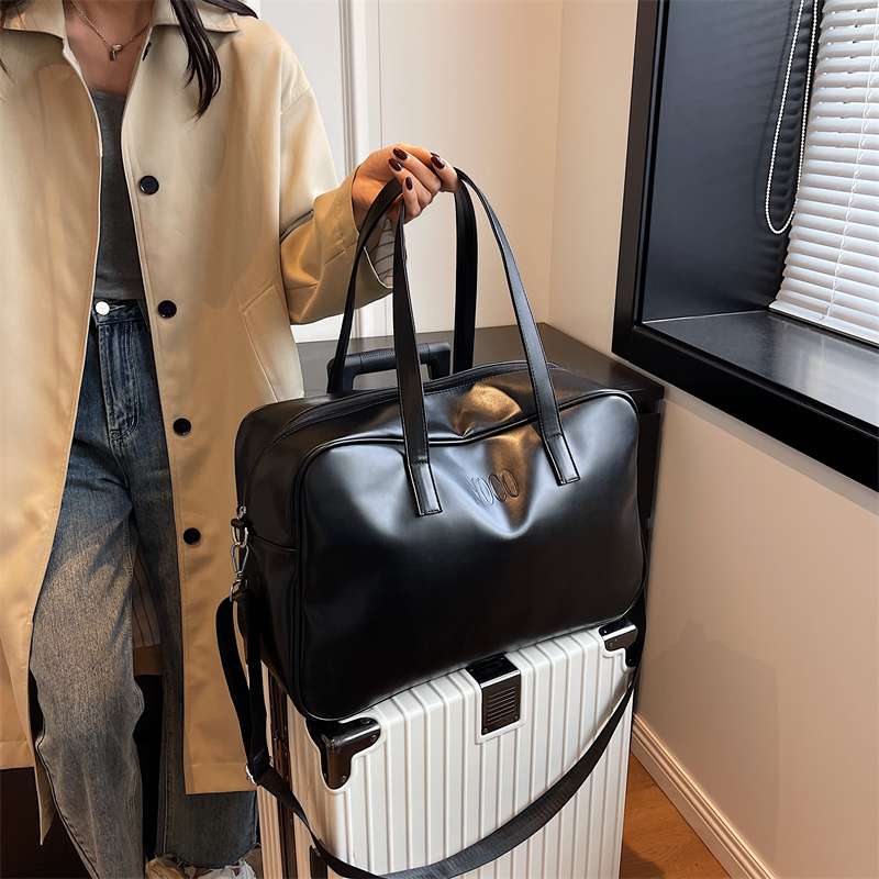 旅行バッグ 上品な旅のお供 シンプル洗練ボストン