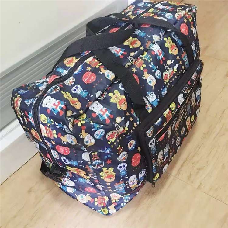 旅行バッグ キャラクター総柄 大容量ボストンバッグ