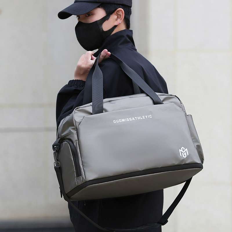 旅行バッグ 軽量スポーティボストン