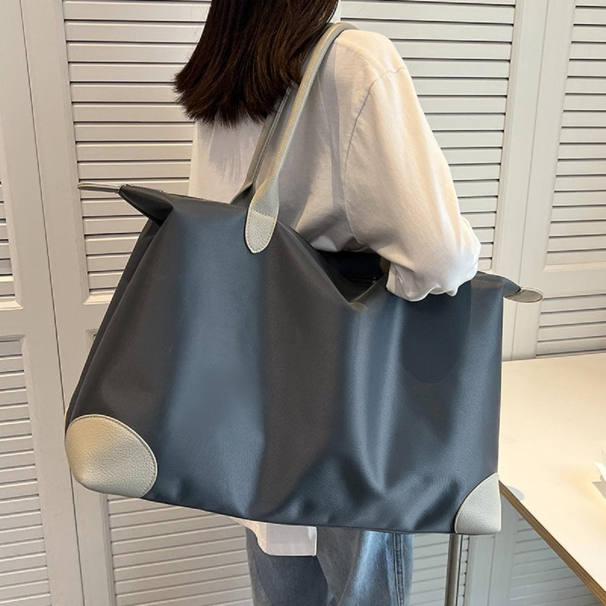 旅行バッグ 軽量トラベルトートバッグ