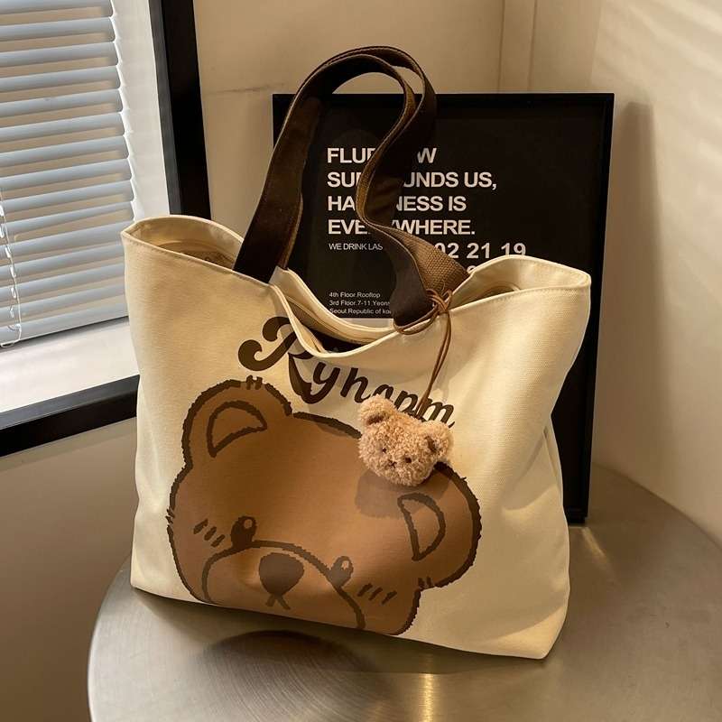 旅行バッグ くまさんモチーフのトートバッグ