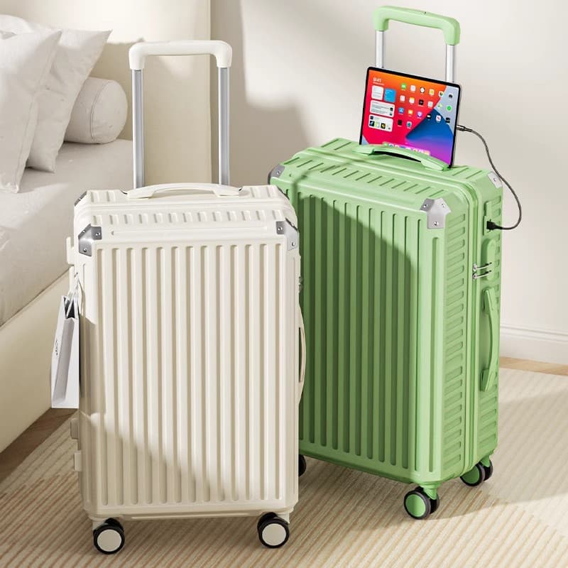 旅行バッグ スマート充電機能付き縦型キャリーケース